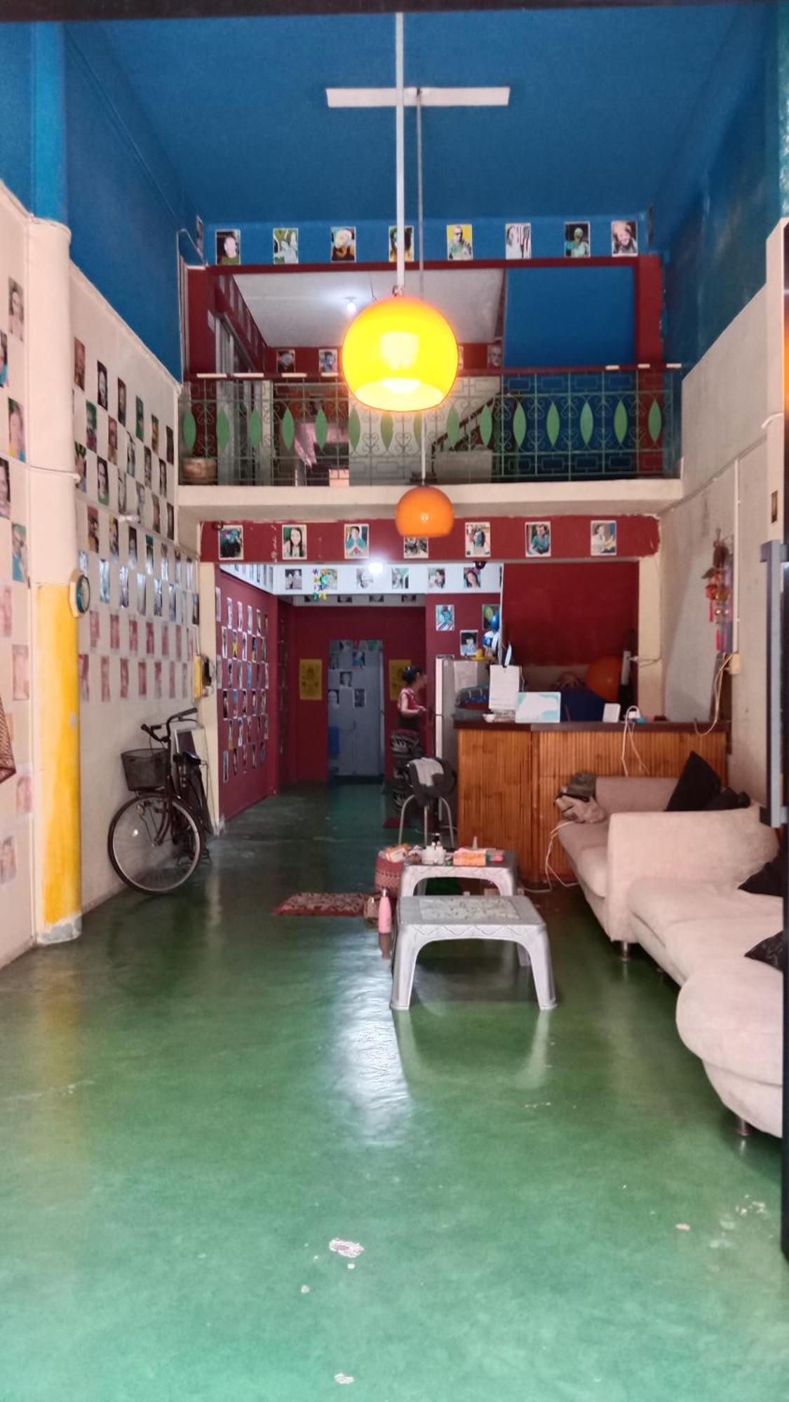 Banphe​ Hostel المظهر الخارجي الصورة