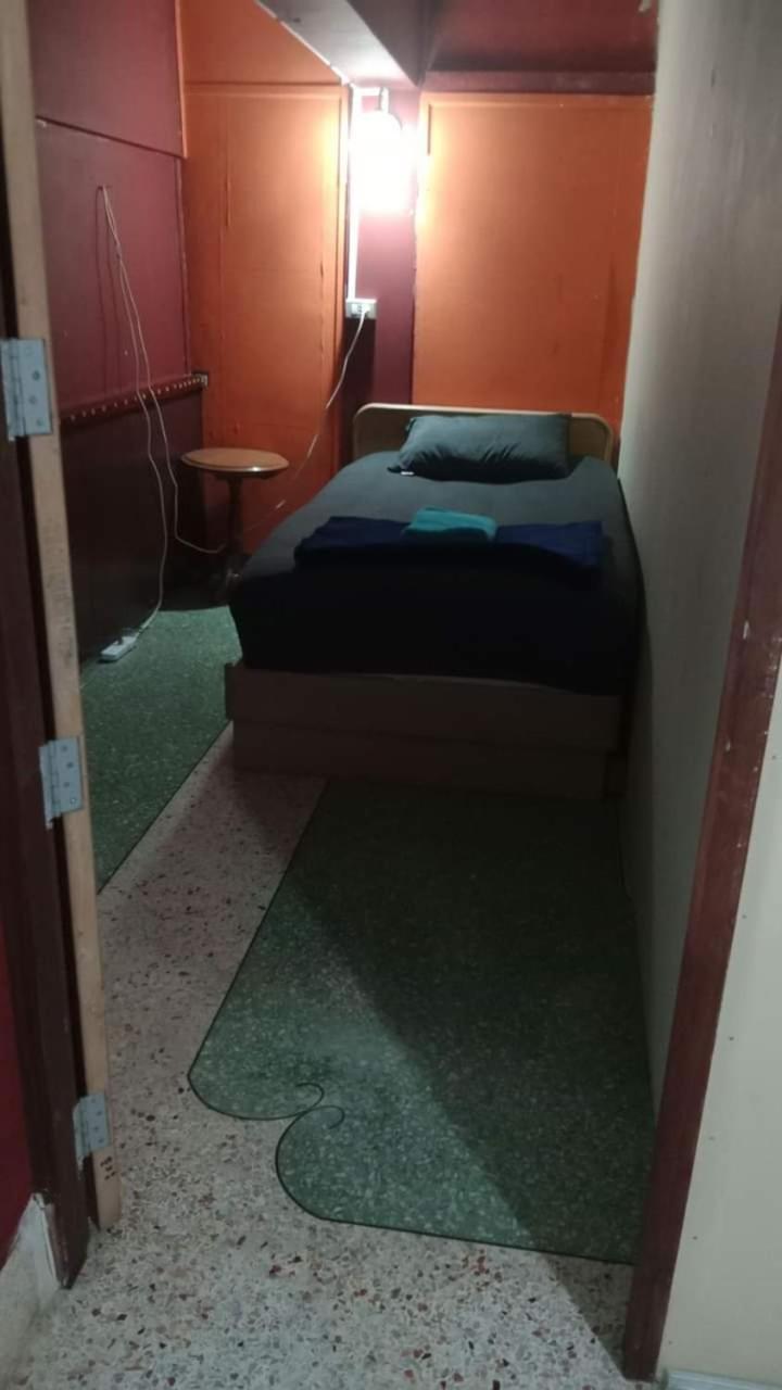 Banphe​ Hostel الغرفة الصورة